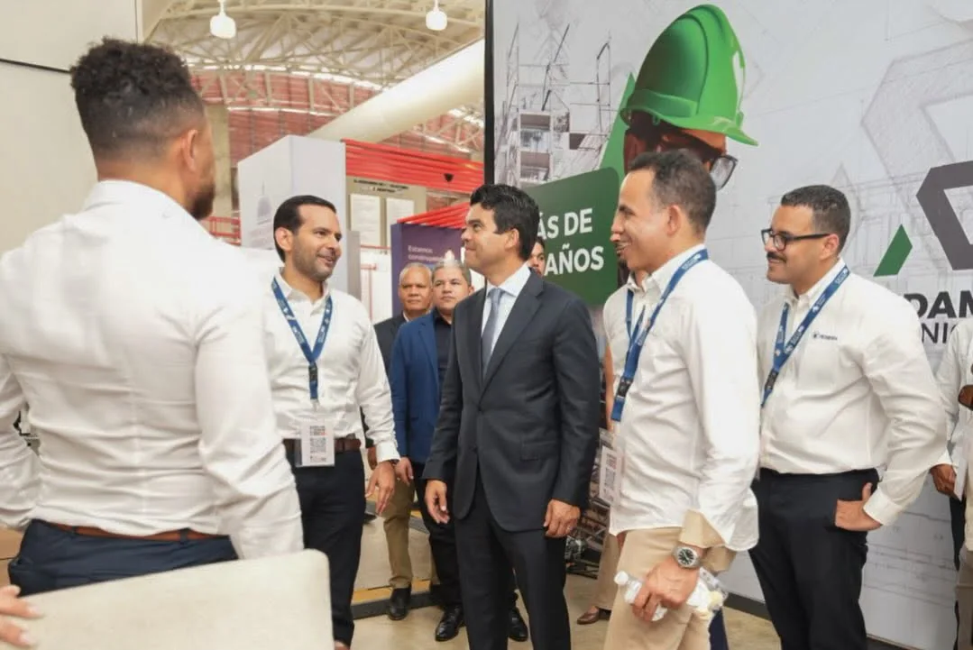Wellington Arnaud participa en una exposición sobre infraestructura