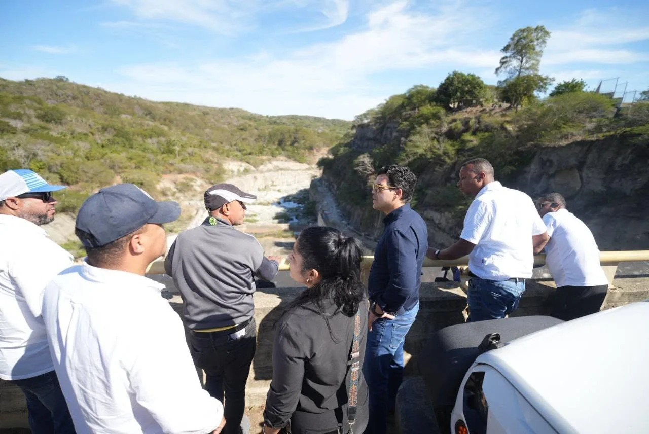 Wellington Arnaud participa en una inspección técnica en una zona de montaña